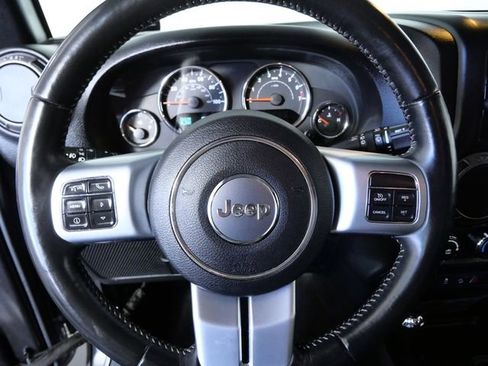 Used 2017 Jeep Wrangler Unlimited Sport image 19