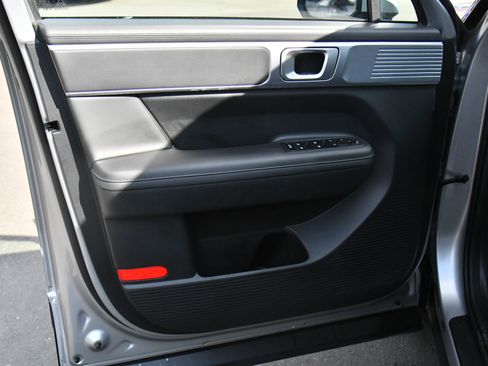 Used 2024 Hyundai Santa Fe SEL image 16