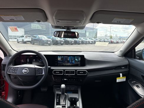 New 2027 Nissan Sentra SR FWD image 27