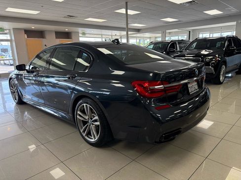 Used 2016 BMW 750i RWD image 7