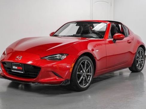 Used 2017 MAZDA MX-5 Miata RF Grand Touring image 8