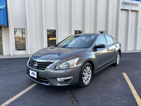 Used 2015 Nissan Altima 2.5 S w/ Power Driver Seat Package image 3