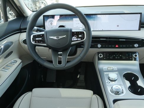 New 2026 Genesis GV70 2.5T Advanced image 7