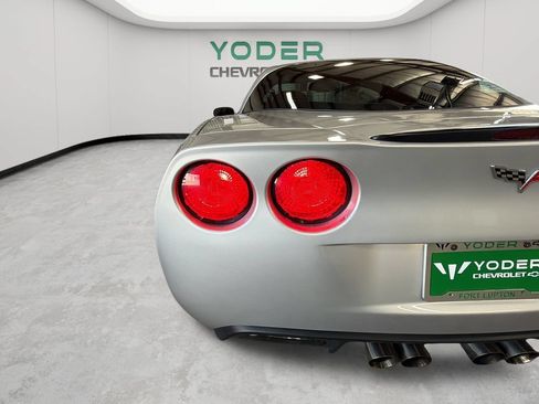 Used 2011 Chevrolet Corvette Coupe w/ Preferred Equipment Group RWD image 39
