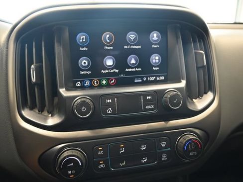 Used 2019 Chevrolet Colorado Z71 AWD/4WD image 16