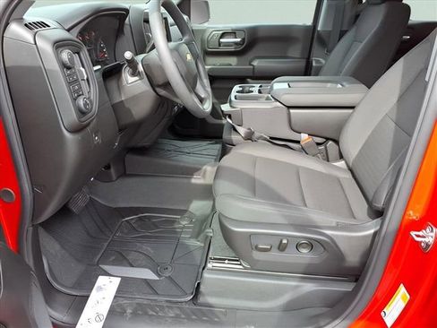 New 2026 Chevrolet Silverado 1500 Custom AWD/4WD image 13