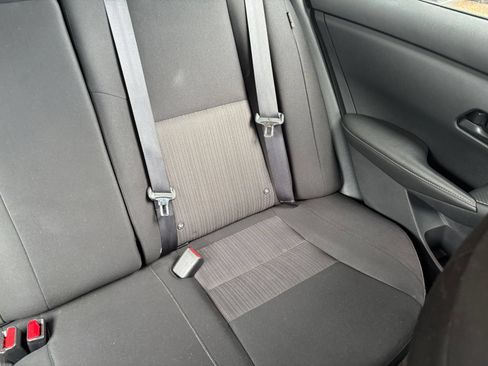 Used 2025 Nissan Sentra SV FWD image 35