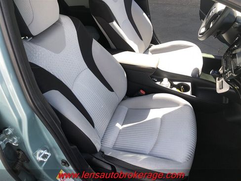 Used 2016 Toyota Prius Two FWD image 22