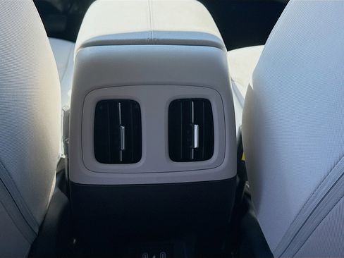 New 2026 Hyundai Tucson SEL FWD image 17