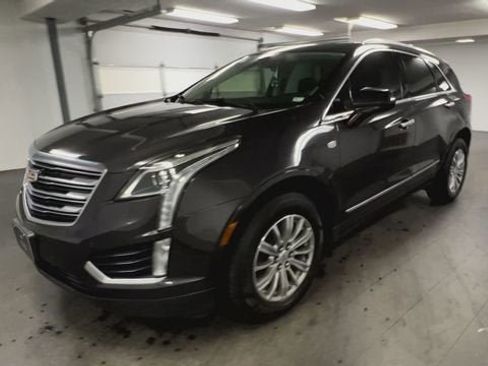 Used 2018 Cadillac XT5 Luxury w/ Driver Awareness Package image 4