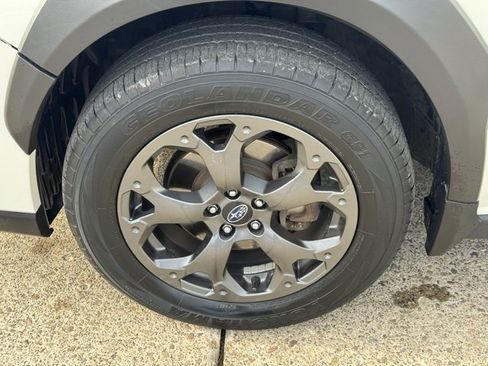 Used 2022 Subaru Crosstrek 2.5i Sport w/ Moonroof Package image 24