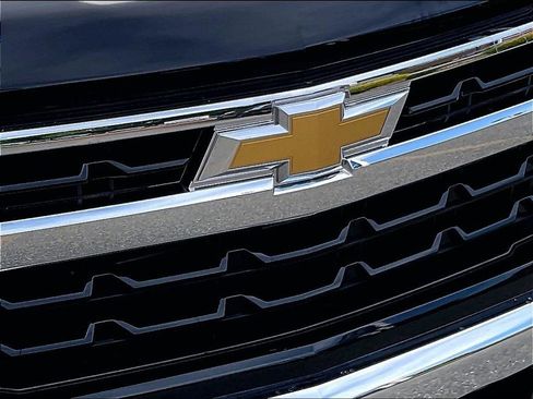 Used 2023 Chevrolet Silverado 1500 LT AWD/4WD image 31