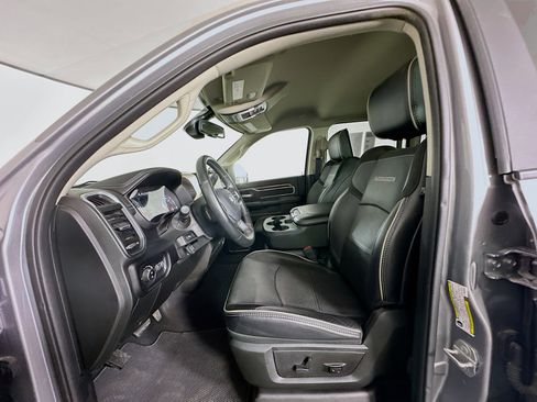 Used 2024 RAM 2500 Laramie image 13