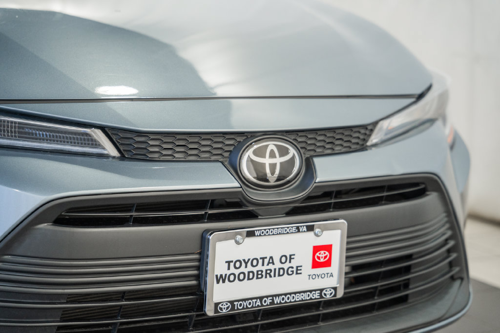 Used 2024 Toyota Corolla LE FWD image 7