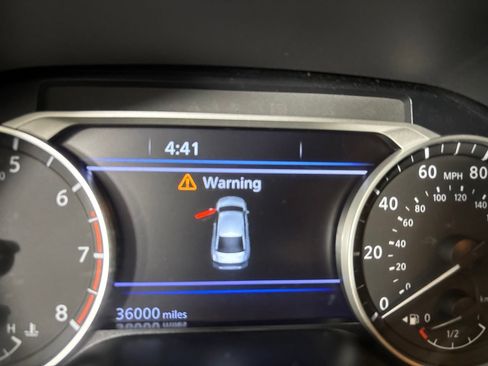 Used 2023 Nissan Altima 2.5 SV w/ SV Premium Package AWD/4WD image 29