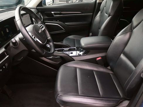 Used 2025 Kia Telluride S AWD/4WD image 13