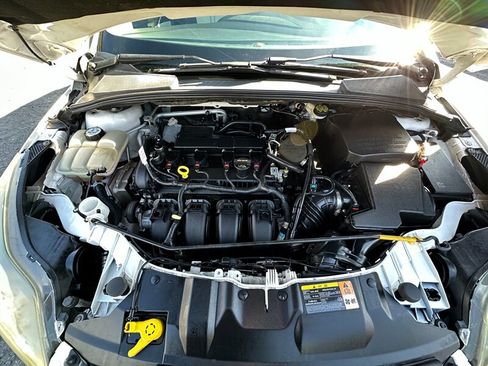 Used 2013 Ford Focus Titanium image 10