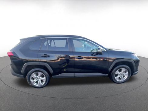 Used 2025 Toyota RAV4 XLE w/ Convenience Package image 16