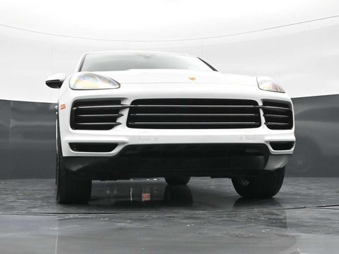 Used 2021 Porsche Cayenne AWD/4WD image 42