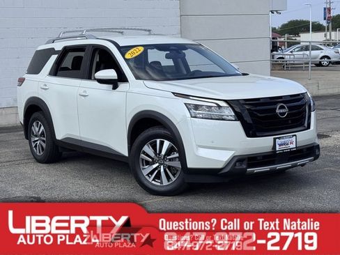 Used 2022 Nissan Pathfinder SL w/ SL Black Package image 1