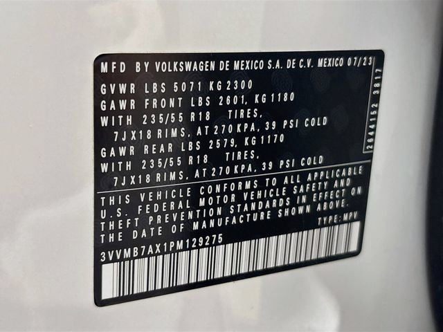 Used 2023 Volkswagen Tiguan SE AWD/4WD image 35