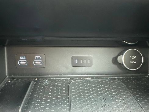 Certified 2026 Genesis GV80 2.5T Prestige AWD/4WD image 23