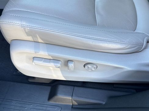 Used 2019 Honda Odyssey Elite image 13