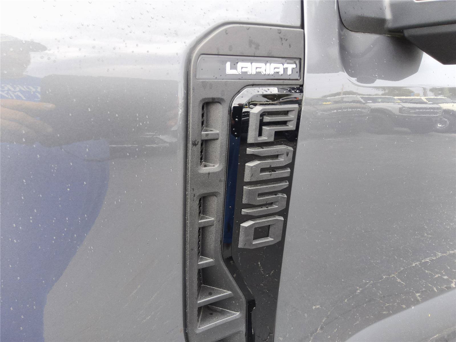 New 2026 Ford F250 Lariat w/ Black Appearance Package AWD/4WD image 11
