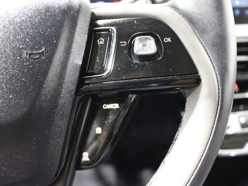Used 2025 Lincoln Corsair FWD image 11
