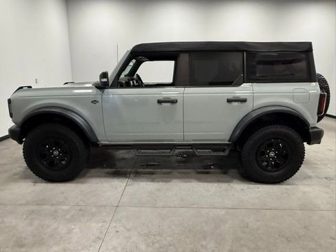 Used 2023 Ford Bronco Wildtrak image 8