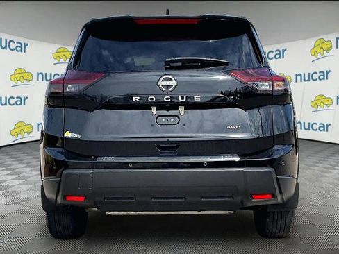 Certified 2025 Nissan Rogue SV w/ SV Premium Package AWD/4WD image 5