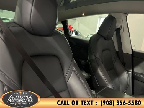 Used 2023 Tesla Model Y AWD image 13