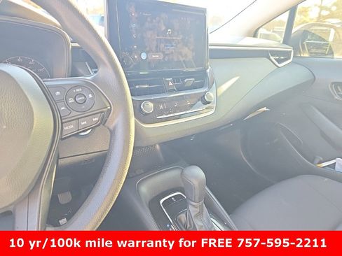 Used 2023 Toyota Corolla LE image 15