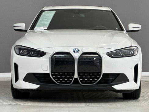 Used 2023 BMW i4 eDrive40 RWD image 5