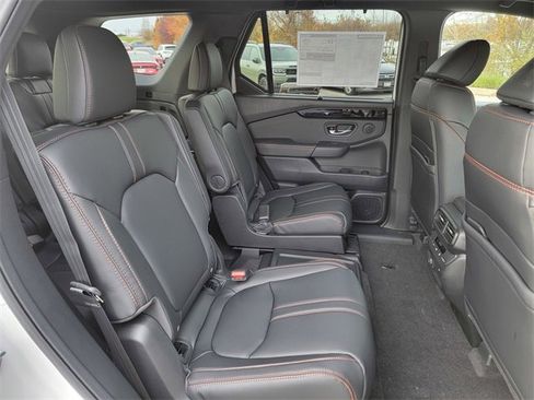 New 2025 Honda Pilot TrailSport image 16