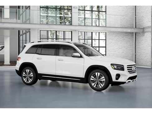 New 2026 Mercedes-Benz GLB 250 image 12