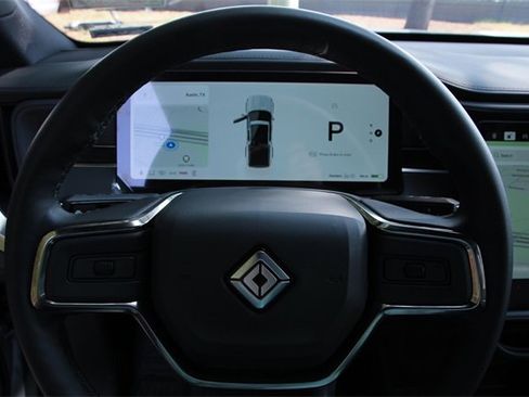 Used 2025 Rivian R1T Adventure image 15