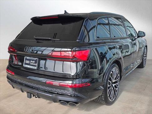 New 2026 Audi SQ7 Prestige image 5