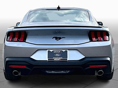 Certified 2025 Ford Mustang Coupe image 5