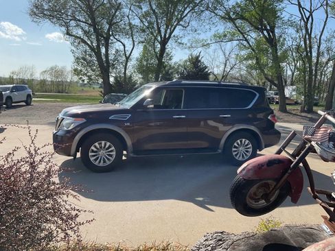 Used 2017 Nissan Armada SV w/ Driver Package AWD/4WD image 6