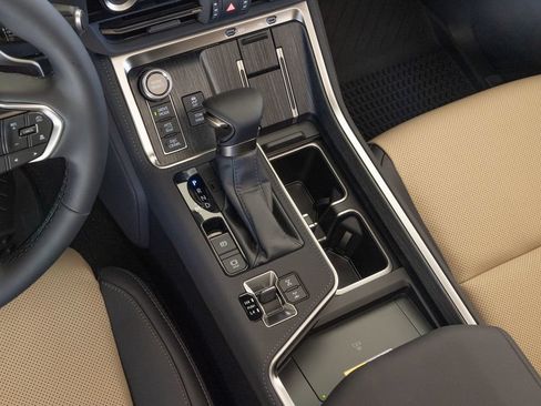 New 2026 Lexus GX 550 AWD/4WD image 24