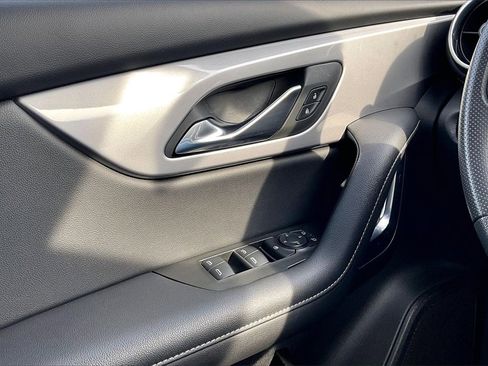 Used 2024 Chevrolet Blazer LT image 36