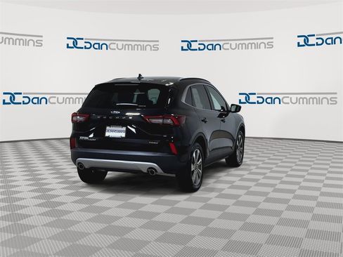 Used 2025 Ford Escape Platinum image 8