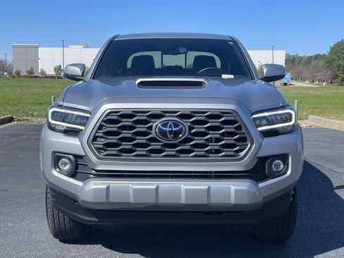 Used 2023 Toyota Tacoma TRD Sport image 3