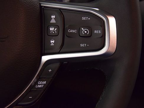 Used 2025 RAM 2500 Big Horn RWD image 18