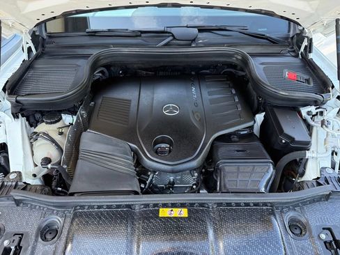 Used 2023 Mercedes-Benz GLS 450 4MATIC image 15