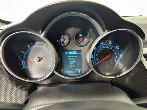 Used 2014 Chevrolet Cruze LT image 15