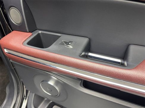 Used 2022 Ford Expedition Max Limited image 48