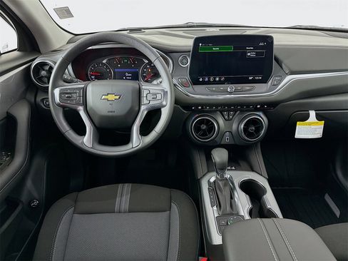 New 2025 Chevrolet Blazer LT w/ Convenience Package image 22