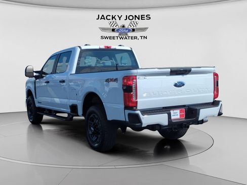 Used 2025 Ford F250 XL w/ STX Appearance Package image 3